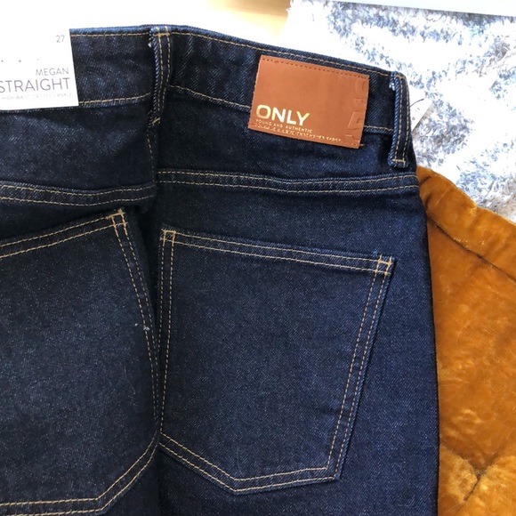 Sold VEROMODA BLUE JEANS - Picture 6 of 6